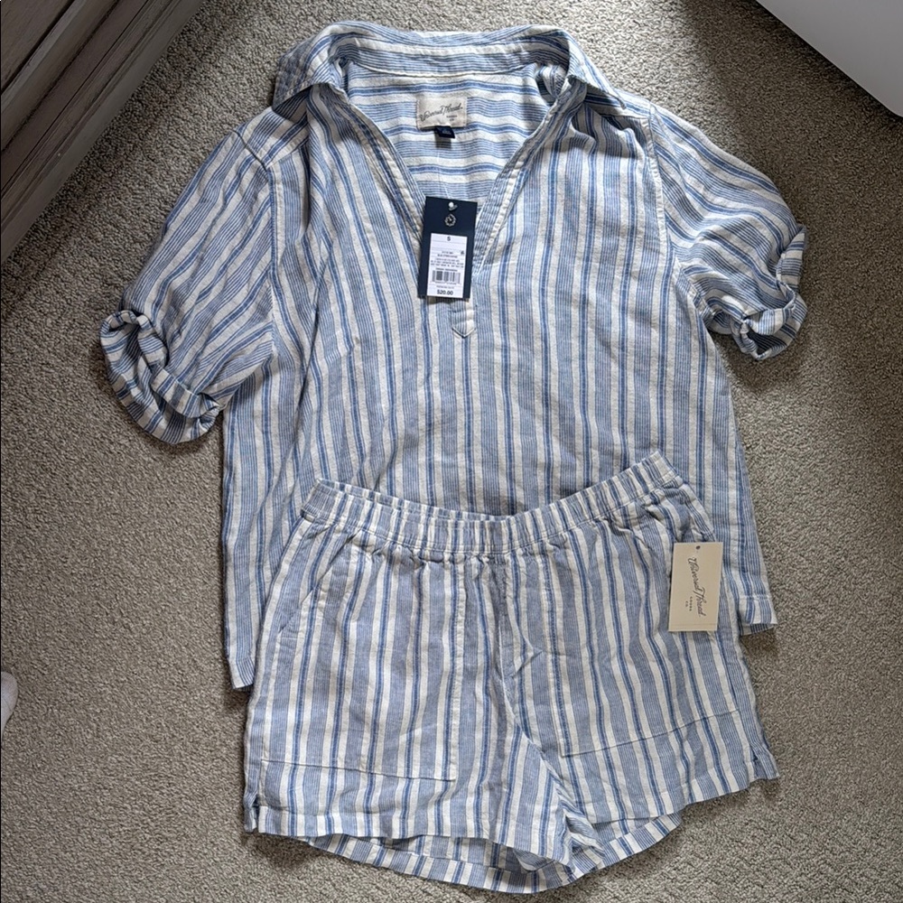 Universal Thread Blue and White Striped Blouse & Short Set